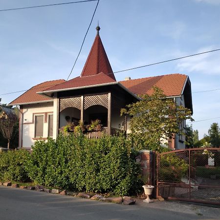 Siraly Haz Apartment Révfülöp Exterior foto