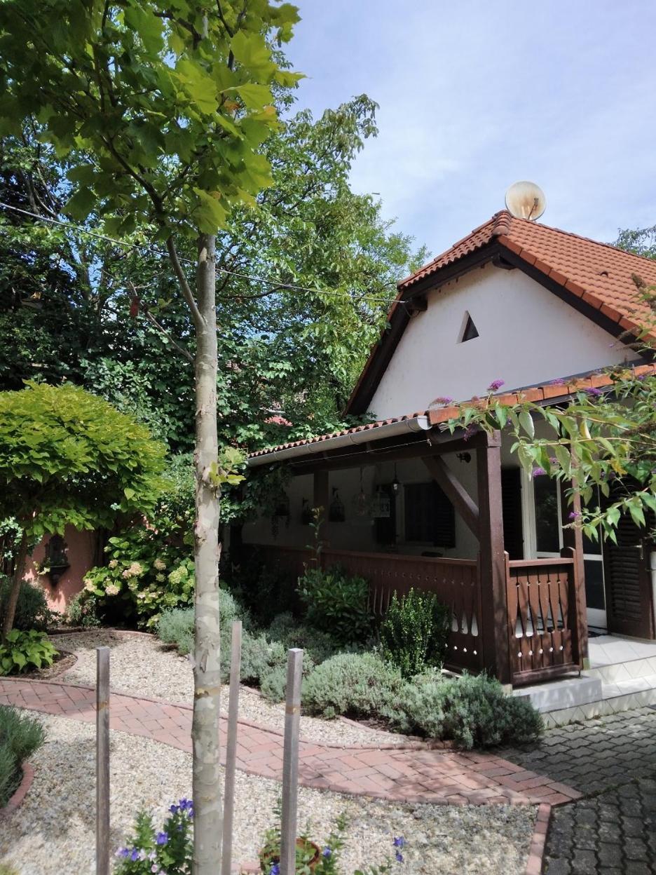 Siraly Haz Apartment Révfülöp Exterior foto